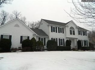 285 Beech Ct, Aurora, OH 44202