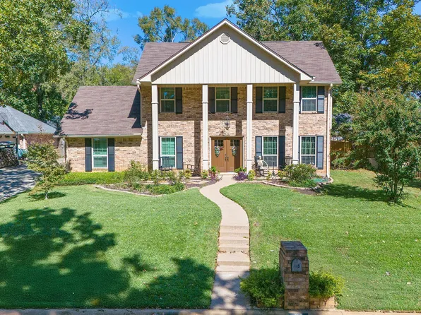 1115 Stillmeadow Ln, Longview, TX 75604