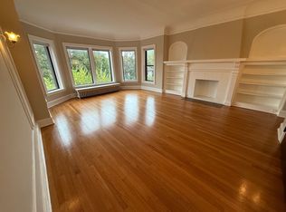 6912 N Greenview Ave APT 3, Chicago, IL 60626