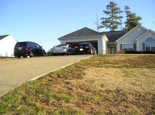 45 Carthedge Trce, Newnan, GA 30263