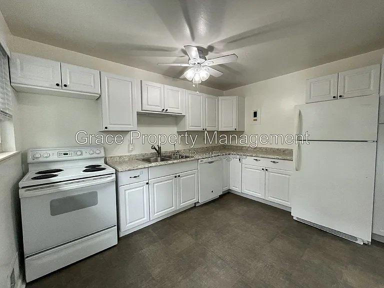 3540 S Corona St — Photo 6