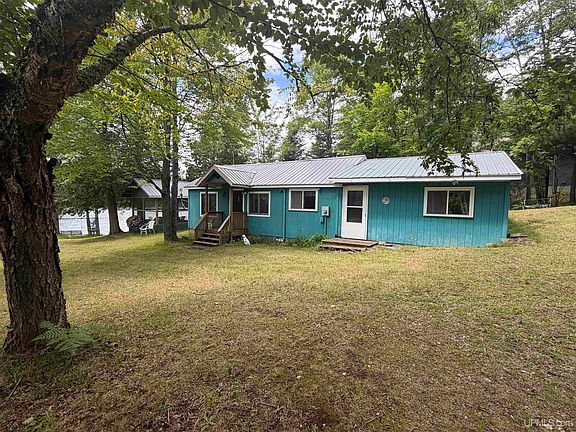 2nd image of 410 Lake Forest Dr