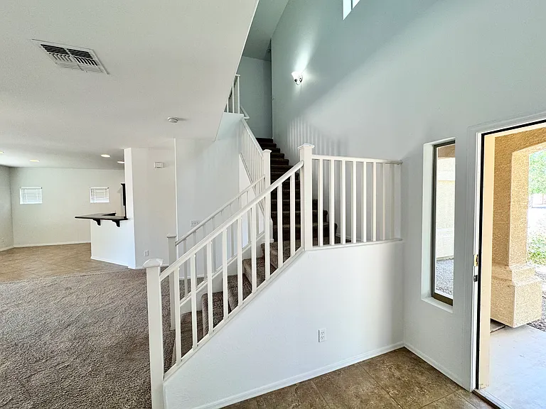 27989 N Muscovite Dr — Photo 5