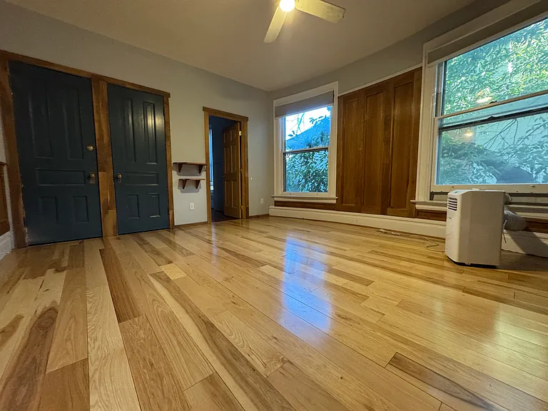 1748 N High St #2 — Photo 11