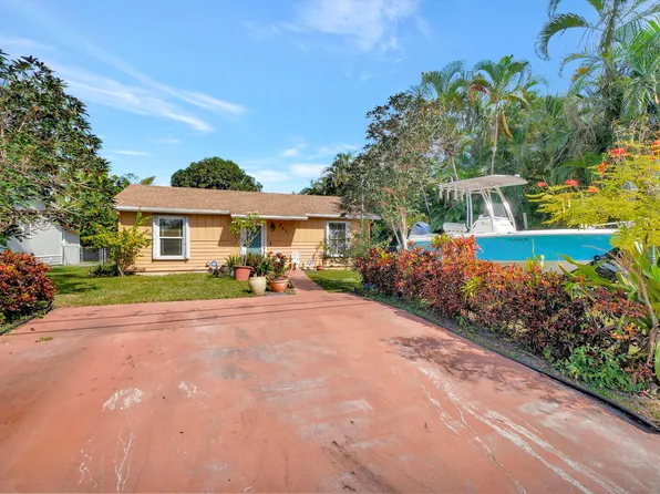 4671 Orlando Avenue, West Palm Beach, FL 33417