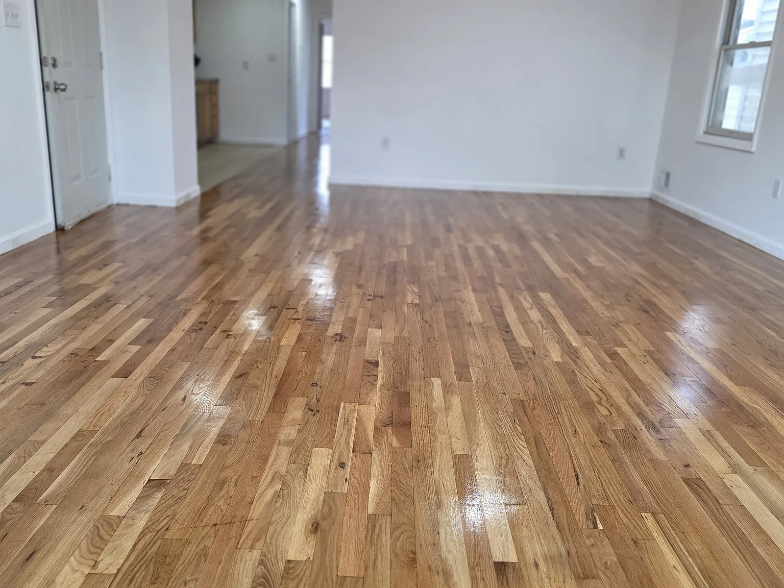 3 bed, 1500 sqft, $3,200 — Photo 2