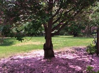 31 S Pointe Cir, Tinton Falls, NJ