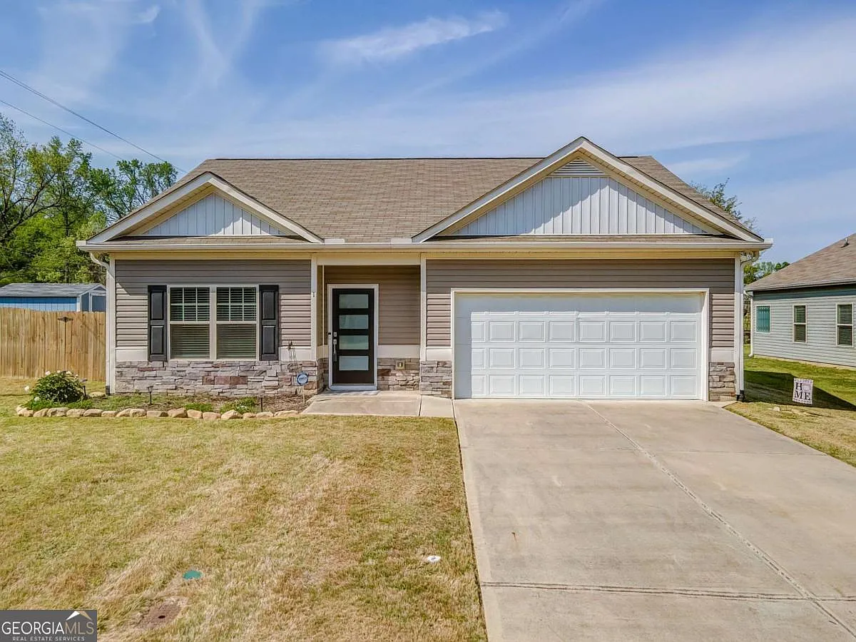 1 Willowrun Dr SW photo 1