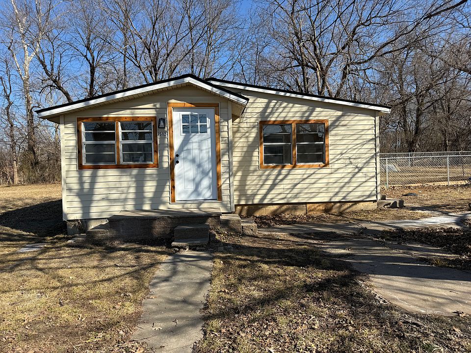 1st image of 11512 E 69th St N #A