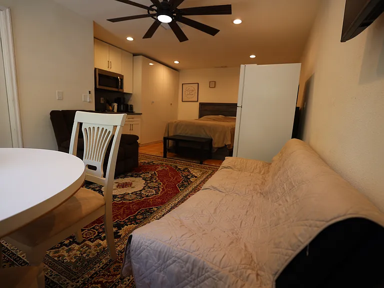 10463 Wystone Ave — Photo 10