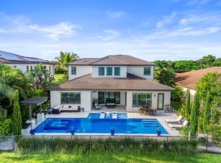 11231 Watercrest Cir W, Parkland, FL 33076