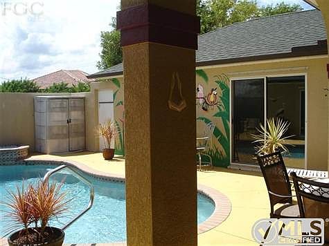 5th image of 4010 SW 20th Pl