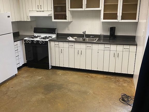 3rd image of 2623 Maromede Ln