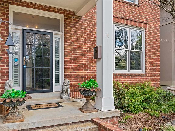 3rd image of 1766 Overton Park Ave