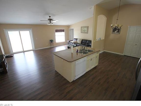 4th image of 232 Argonne Ave S