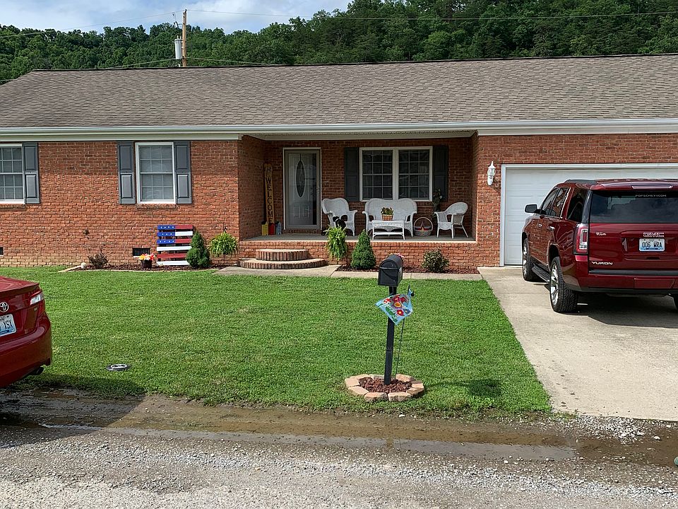 1st image of 212 Arrowhead Dr