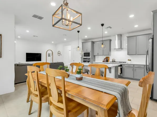 (undisclosed Address), Elk Grove, CA 95757