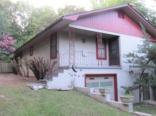 17 Fairmount St, Eureka Springs, AR 72632