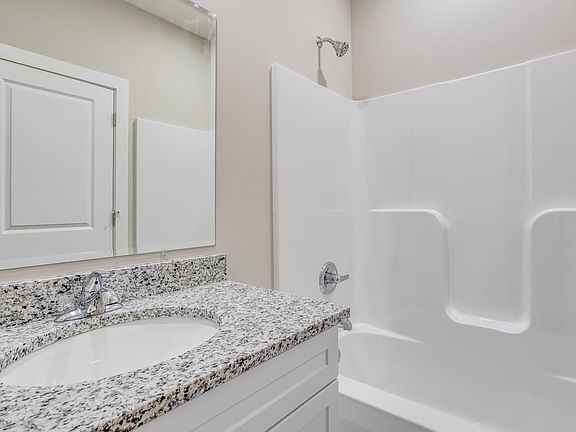 5th image of 5236 N Cypress Ct