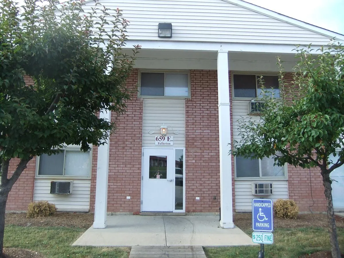1 bed, 682 sqft, $1,445 — Photo 1