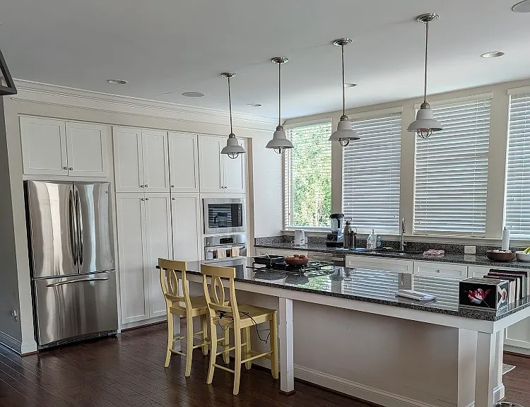 22810 Goldsborough Ter — Photo 11