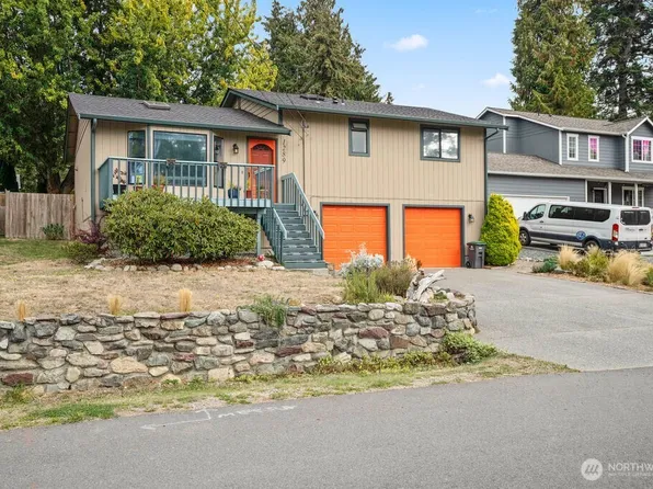 1289 Halsey Drive, Coupeville, WA 98239