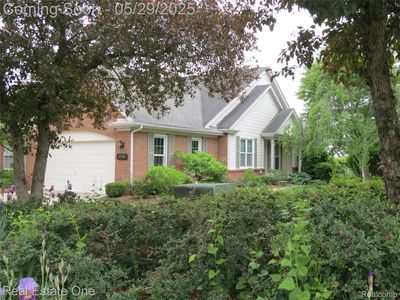 39781 Walker Ct, Northville, MI, 48168