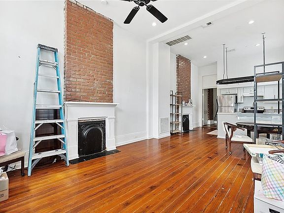 3rd image of 2531 Saint Thomas St #33