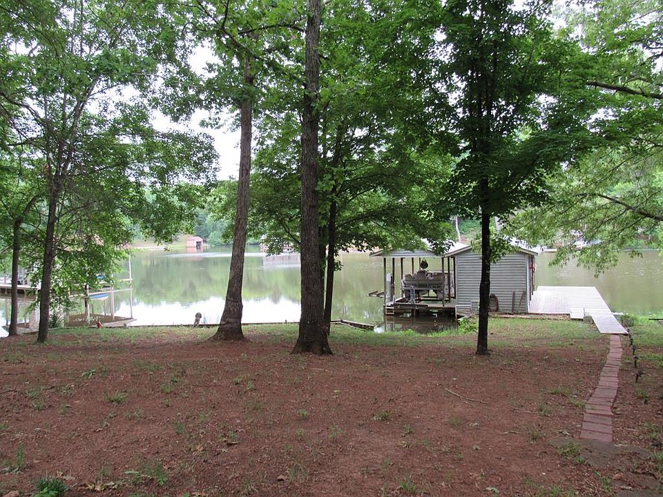 1st image of 86 Brookstone Dr