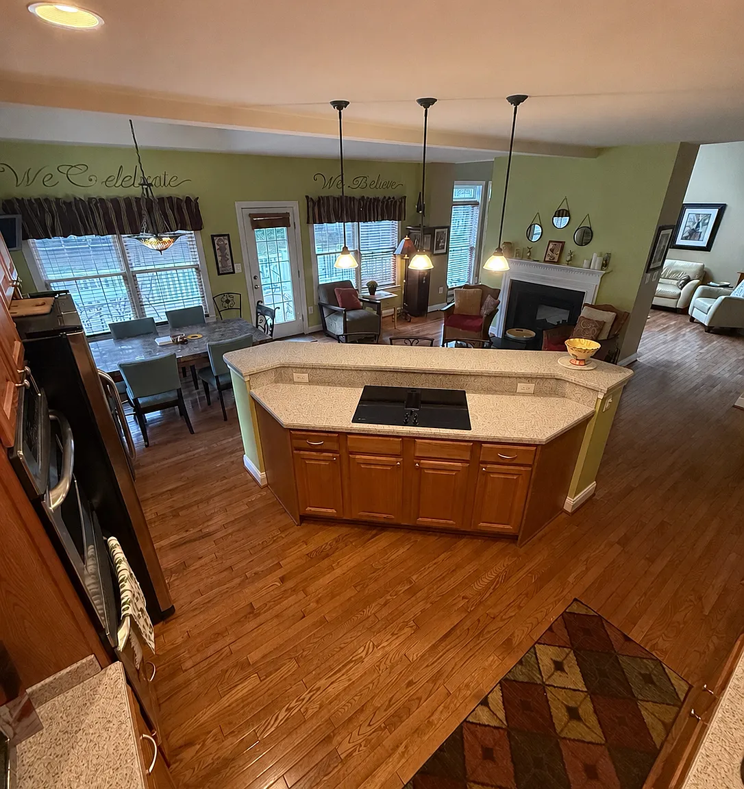 4 bed, 3.5 bath, 2700 sqft, $3,700 — Photo 4