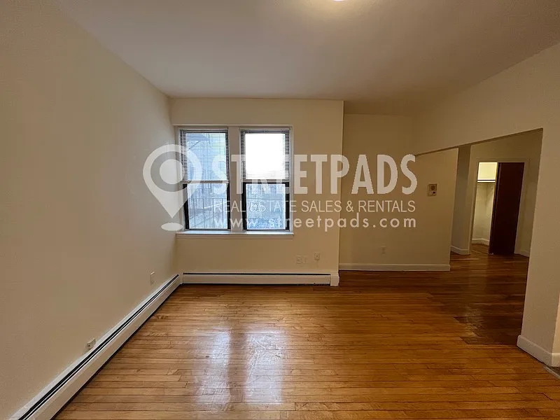 1 bed, 650 sqft, $2,200 — Photo 2
