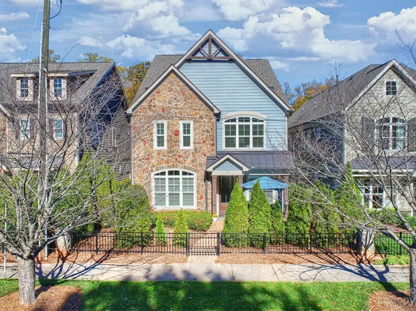 111 Boyce Rd, Charlotte, NC 28211