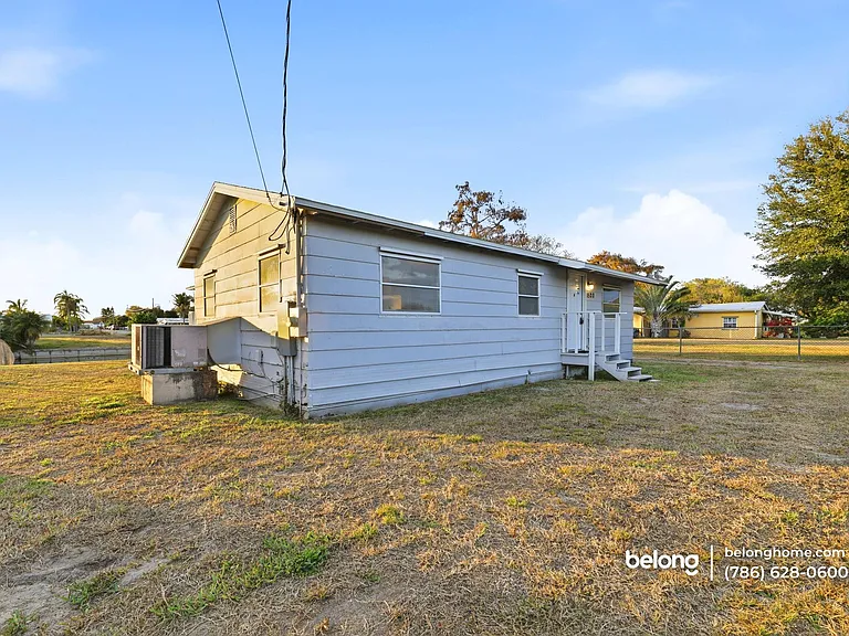 1520 Hunter Rd #A — Photo 4