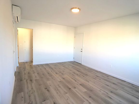 4th image of 2134 Santa Ynez St APT 1
