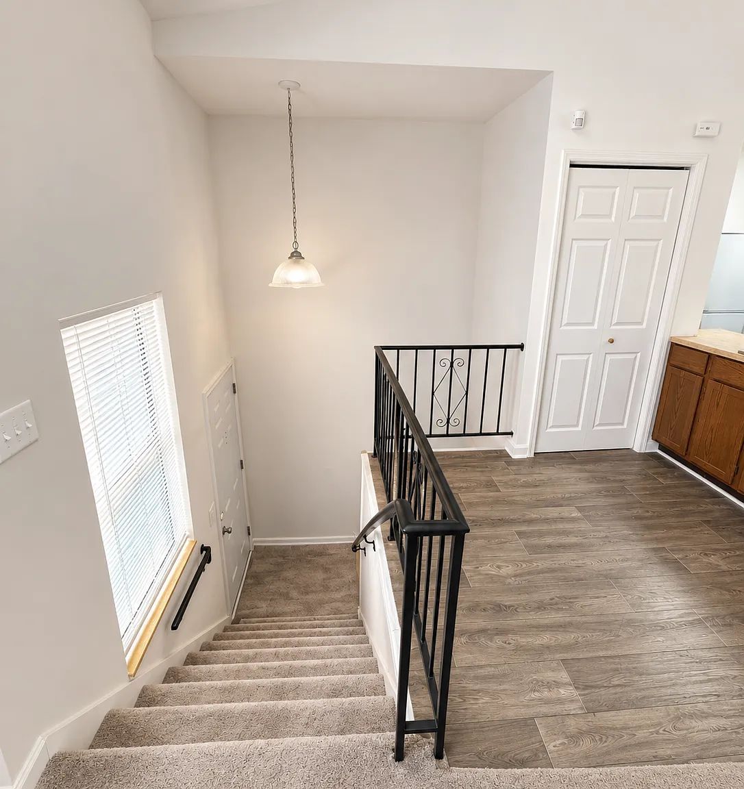 2 bed, 1200 sqft, $1,400 — Photo 3