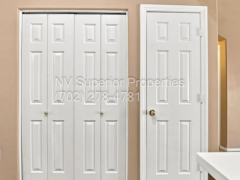 3876 Waynesvill St — Photo 18