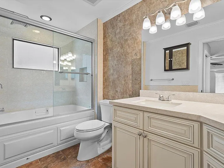 1714 Shoreside Cir — Photo 13