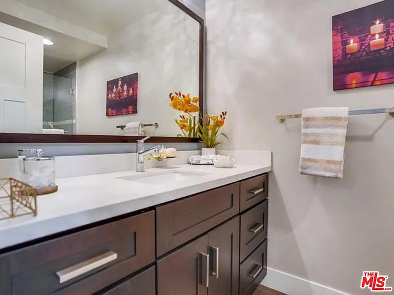 150 N Almont Dr #203 — Photo 15