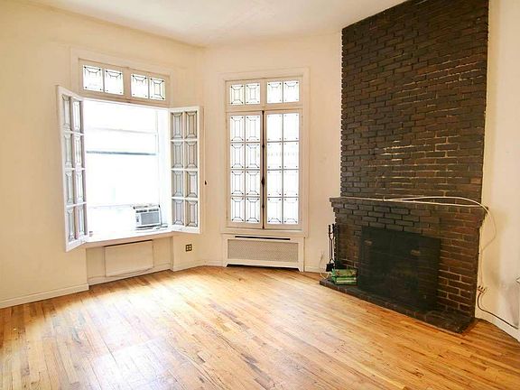 3rd image of 312 W 73rd St APT 1C
