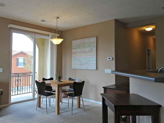 3rd image of 601 Menaul Blvd NE Unit 3006