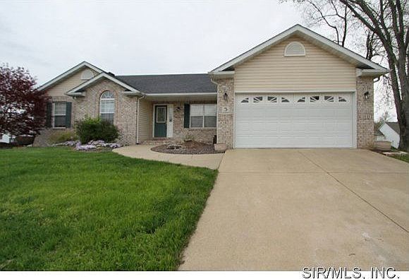 1st image of 5 Annebriar Dr