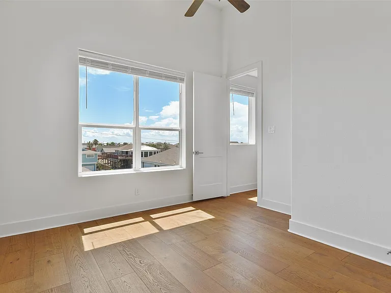 4006 Fort Bend Dr — Photo 14