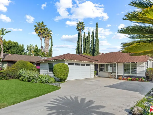 14641 Hartsook St, Sherman Oaks, CA 91403
