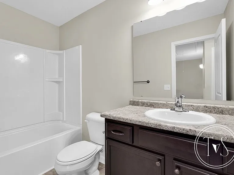 200 Alcove Ct — Photo 23