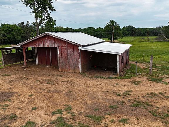 4th image of 500 Duff Rd