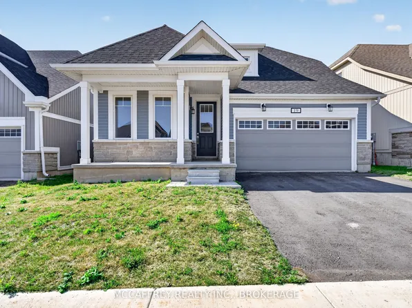 19 Oakmont Dr, Loyalist, ON K0H 1G0