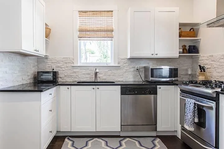 717 Forest Hill Blvd — Photo 65
