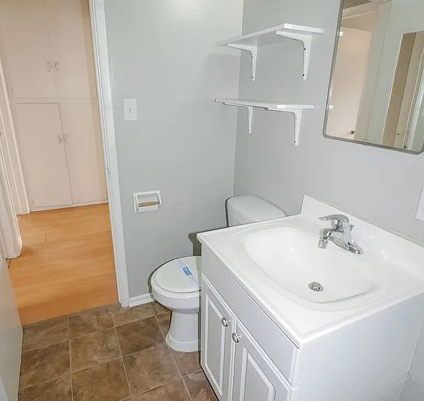 2924-2932 Suncrest Dr — Photo 16