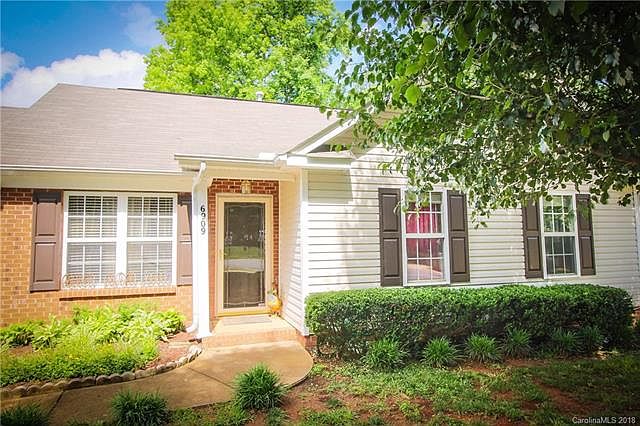 1st image of 6909 Vernon Wood Ln
