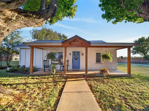 531 W Gallatin St, Adairville, KY 42202